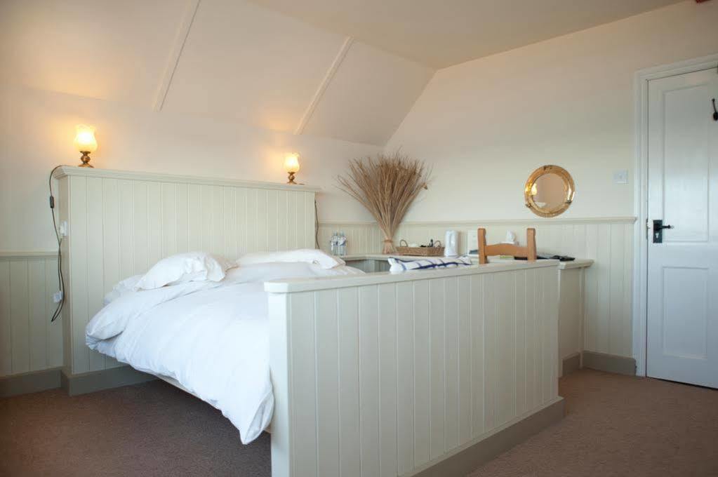 The Cricket Inn Beesands Eksteriør billede